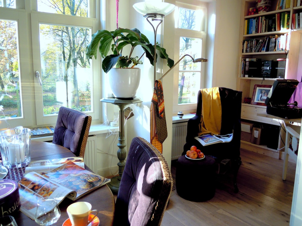 Miss Ortelia b&b