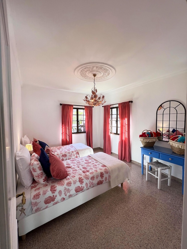 Summer Villa With Heated Private Pool