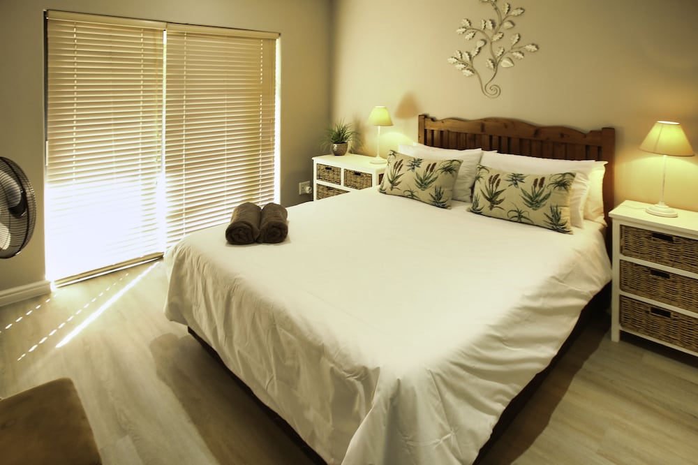 Miss Martilda Langebaan 6-sleeper view 5