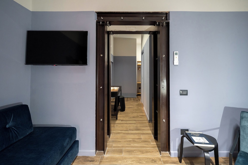 RB SUITES NAPOLI