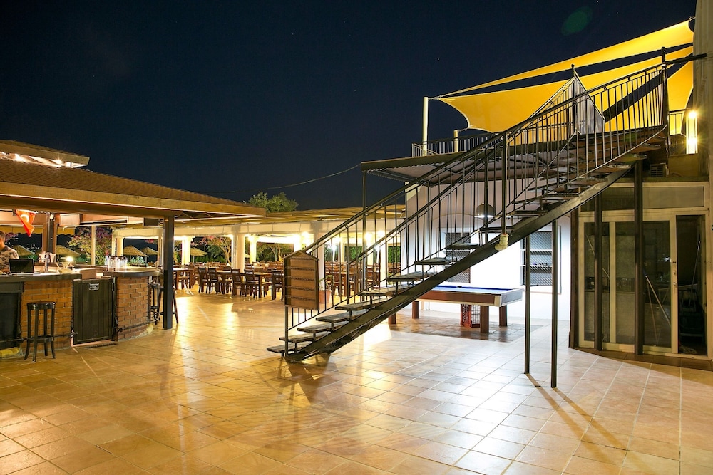Bodrum Sea Side Beach Club Otel - Image 63