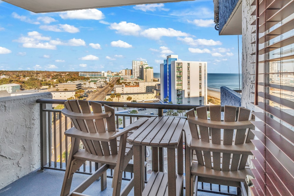 Bluewater Resort 1012
