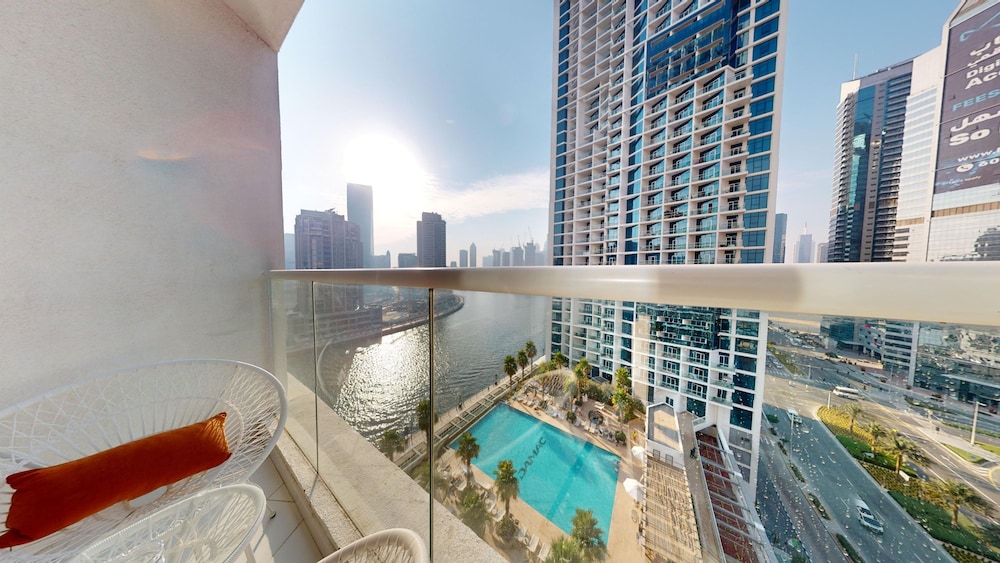 Business Bay - Damac Maison Prive Tower B 915