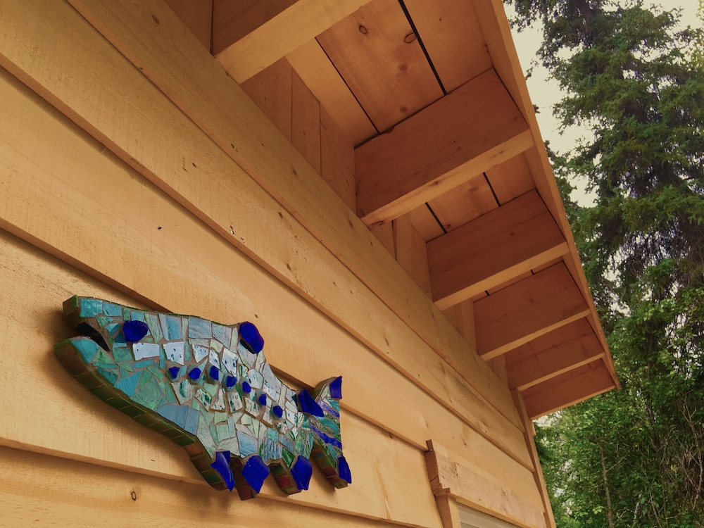 Talkeetna Cabins on Montana Creek