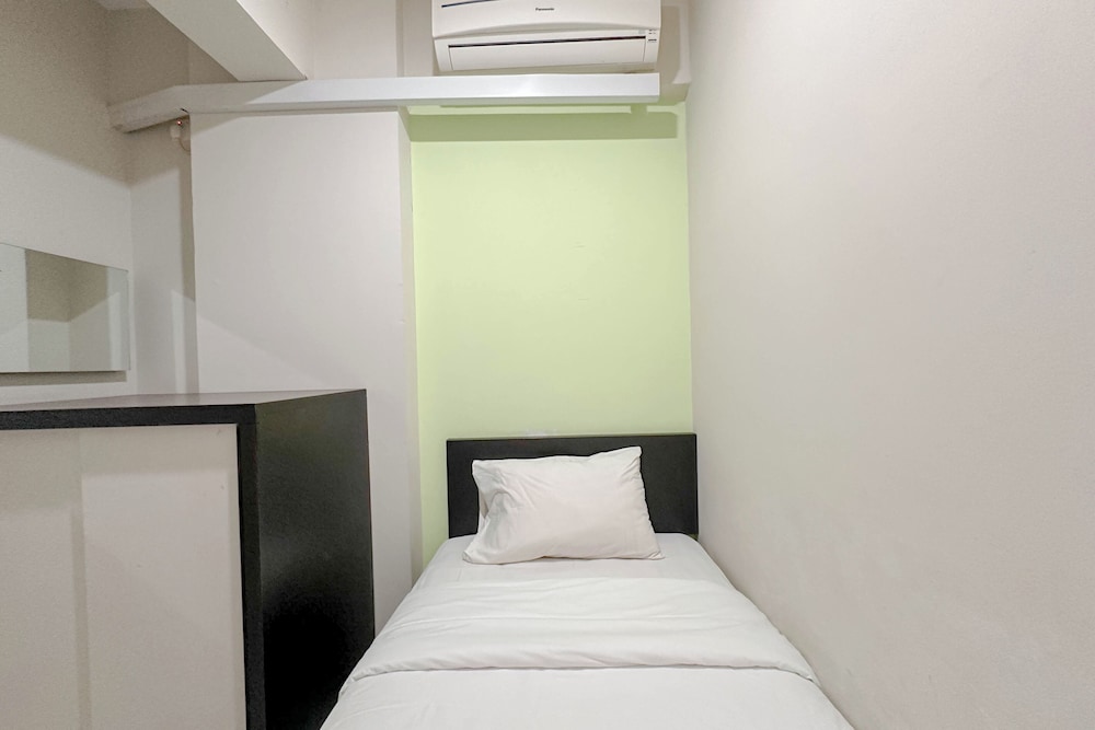 Strategic 2Br Apartment Near Its Campus At Dian Regency