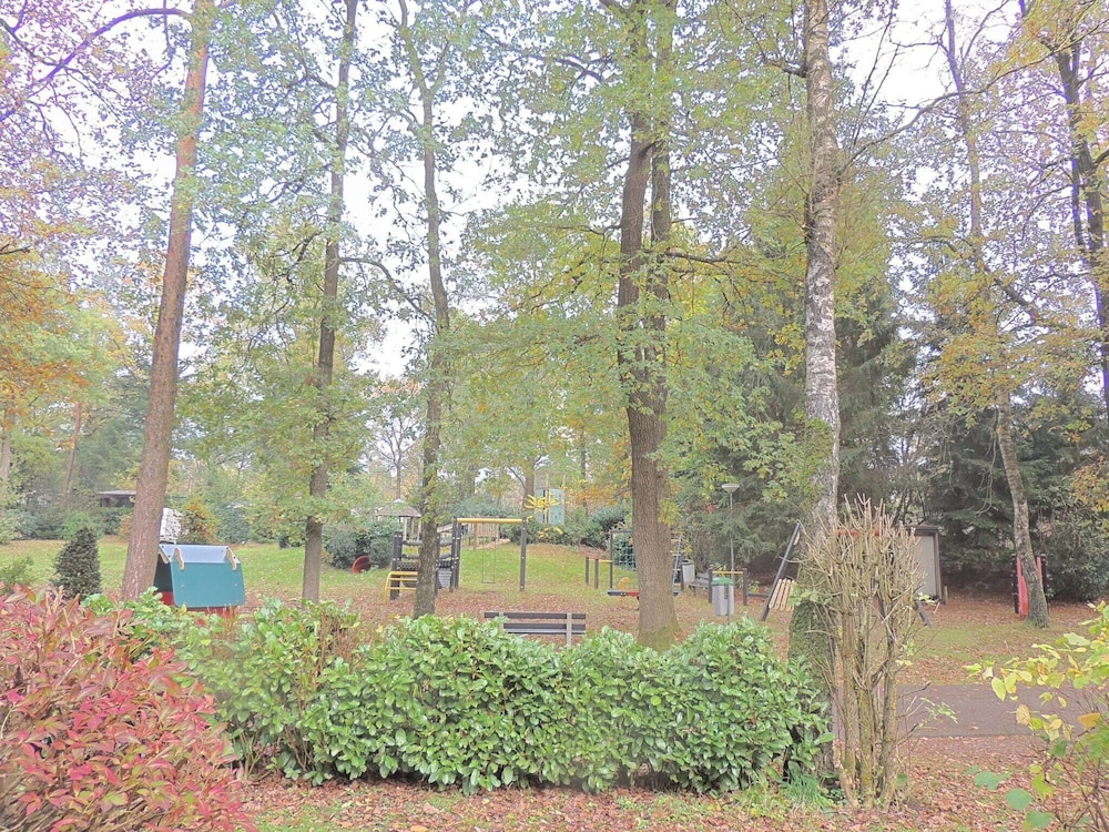 Spacious Villa in Hoenderloo view 3