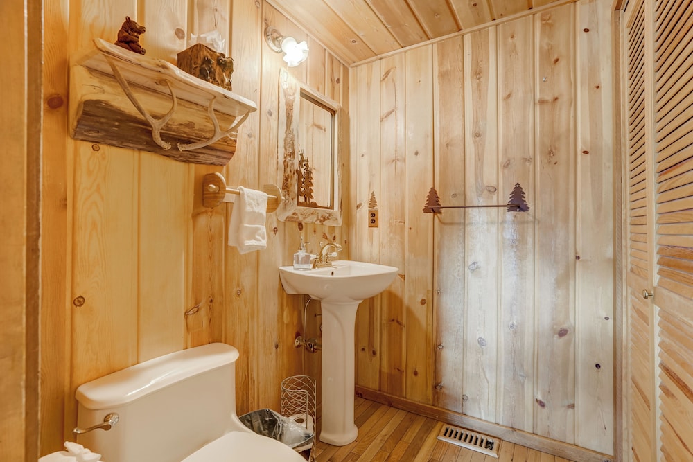 Log Lodge