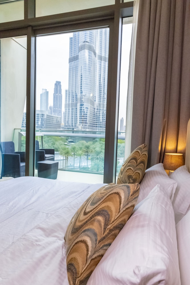 Bravo Way Burj Vista 1