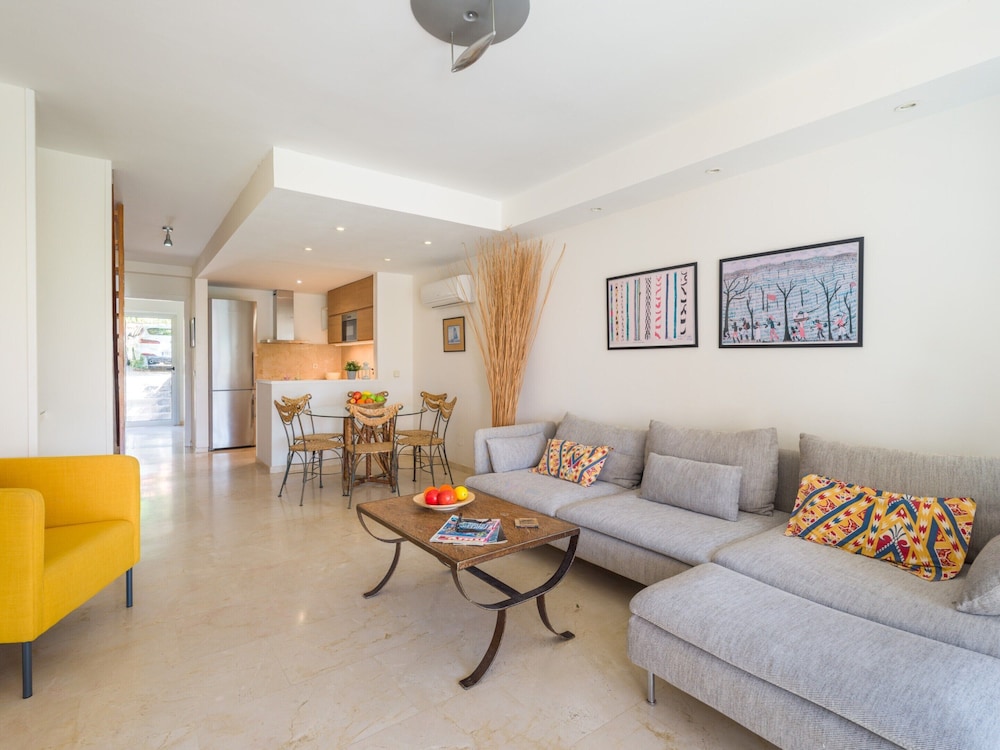 Apartment in Pasito Blanco Near Private Beach