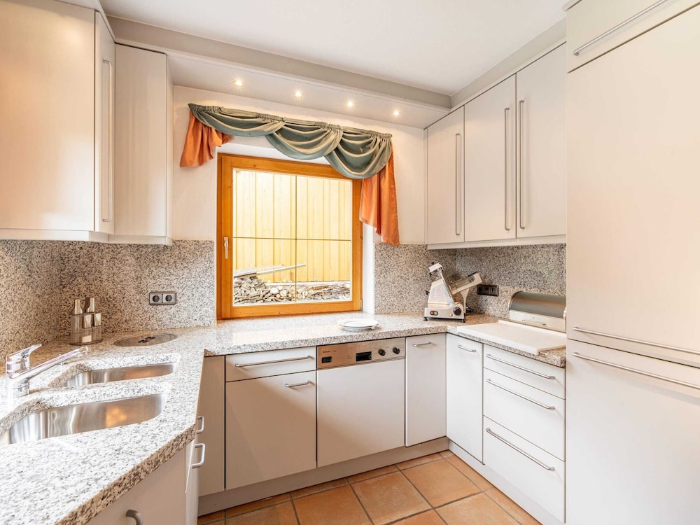 Charming Holiday Home in Maurach am Achensee