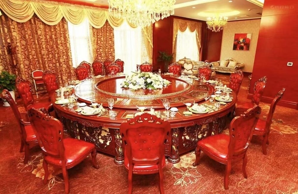 Binjiang Garden Hotel