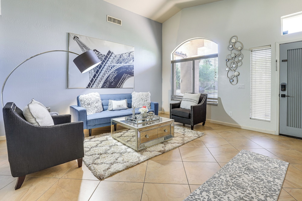 Spacious Family Home w/ Yard Near Arizona Mills!
