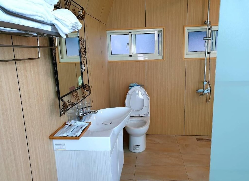 Shen Shan Lin Nai B&B