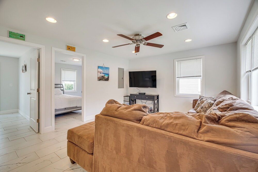 1/2 Mi to Beach: Family Retreat in Old Lyme!