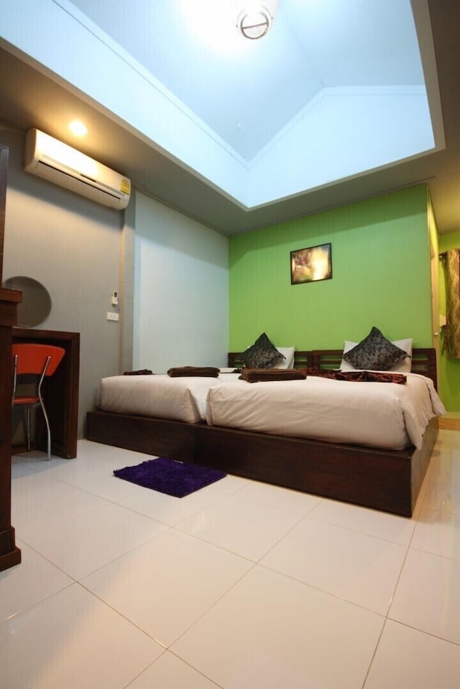 Baan Dahla Resort
