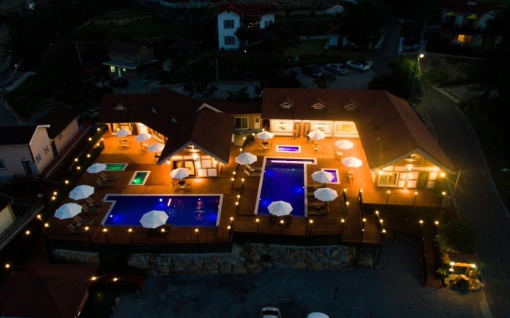 Sancheong Pongdang Pool Villa view 4