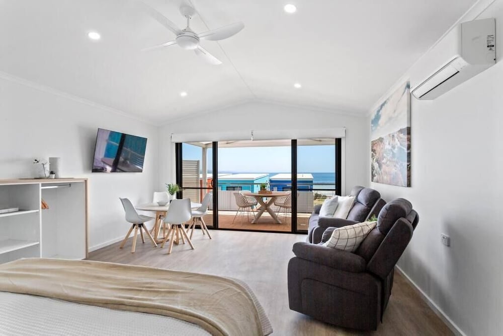 Port Lincoln Beach Front Apartments