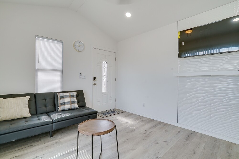 Sleek + Modern El Paso Retreat ~ 6 Mi to Downtown! view 5