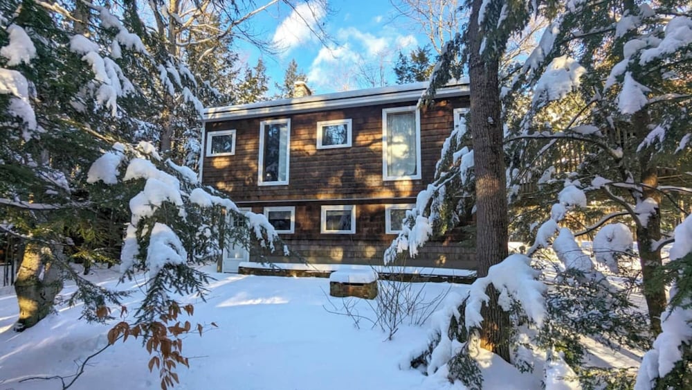 Guest House at Waters Edge