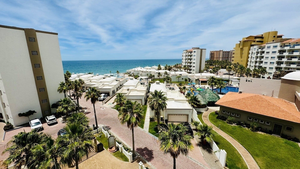 Beautiful 1Â½ Bedroom Condo on the Sea of Cortez at Las Palmas Resort D-503A 1 Condo by RedAwning view 3