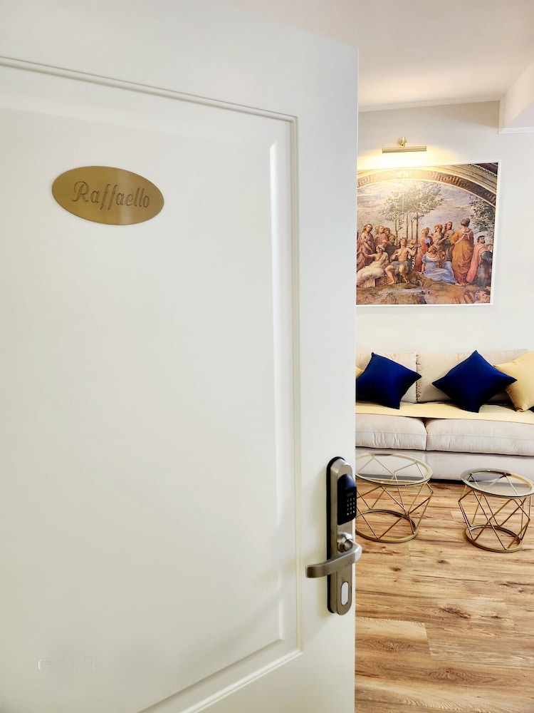 Golden palace luxury guest house