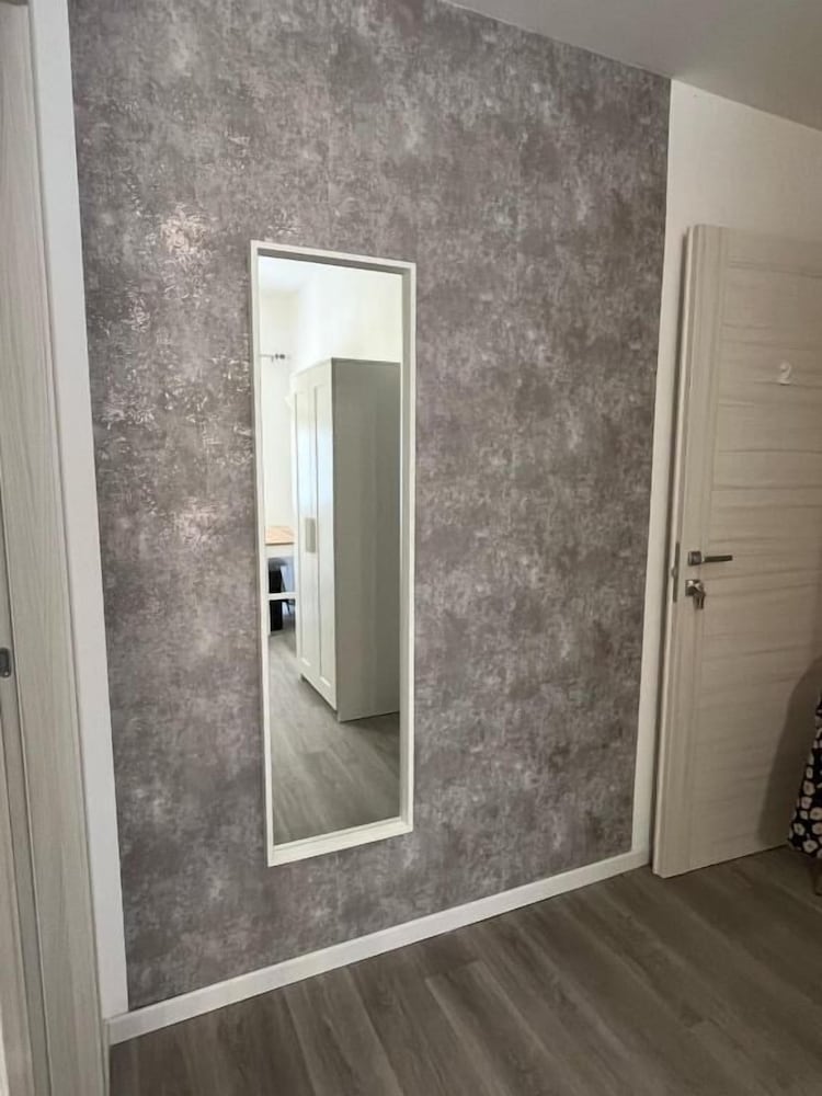 Tiburtina Urban Rooms