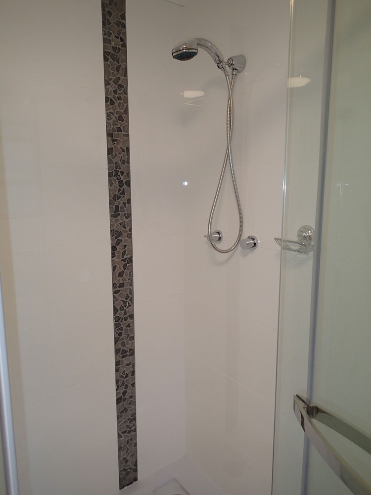 Dungowan Waterfront Apartments
