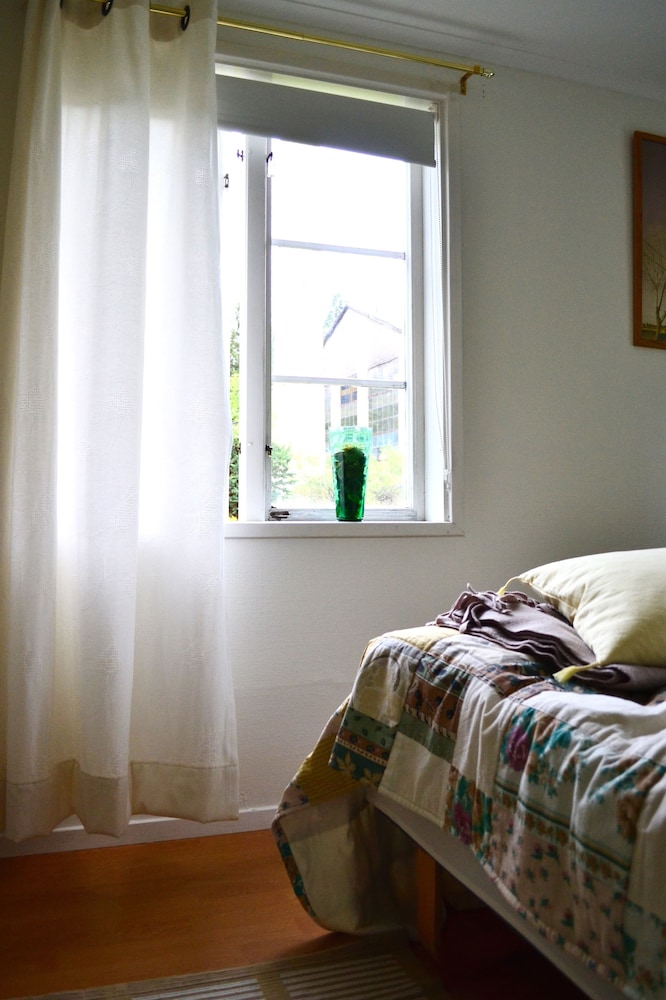 Cafe Sergel Bed & Breakfast