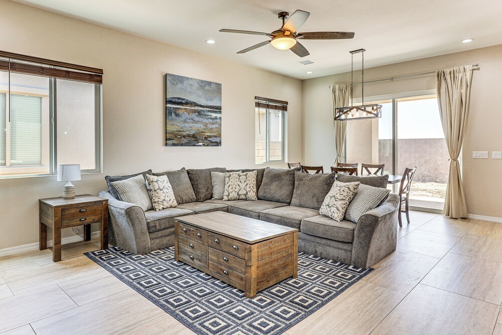 3 Mi to Colorado River: New-build Family Home!
