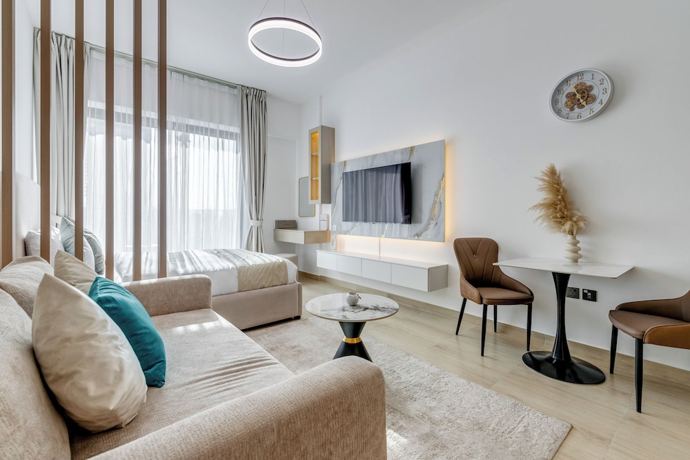 GLOBALSTAY. The Elysee III Apartments