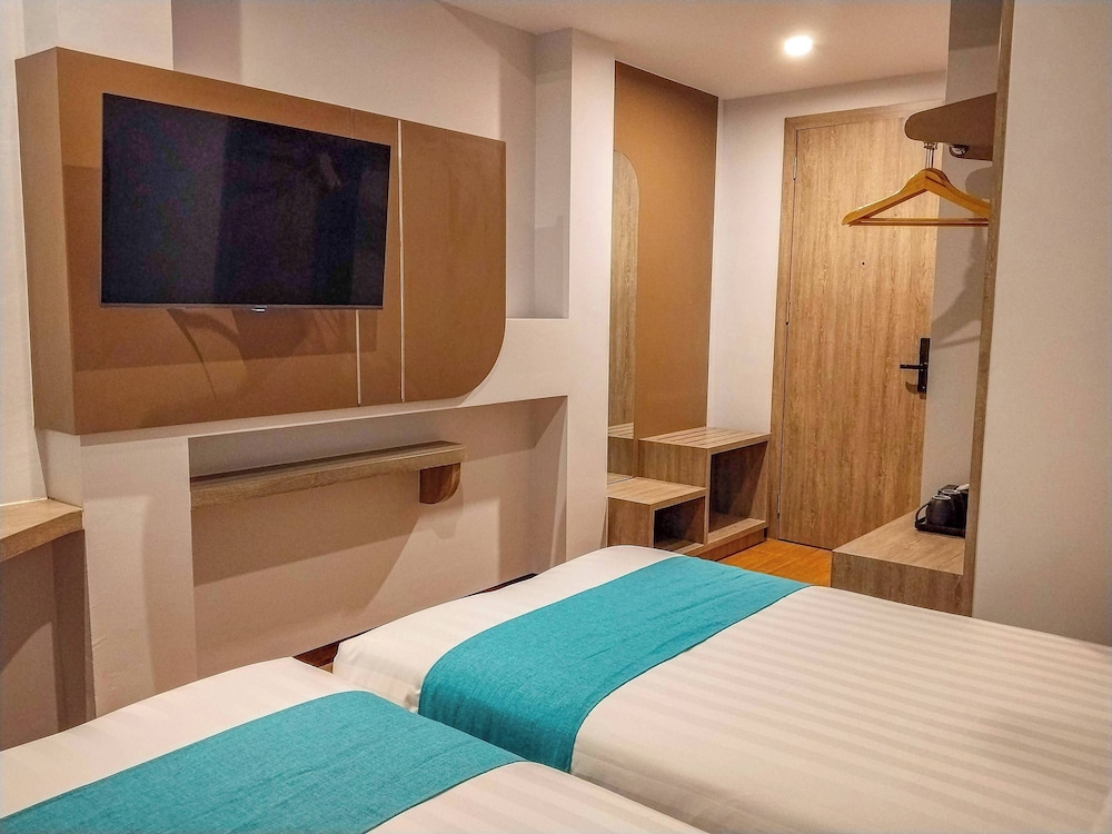 Front One Luxe Hotel Solo