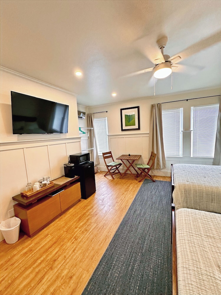 Hilo Town Inn
