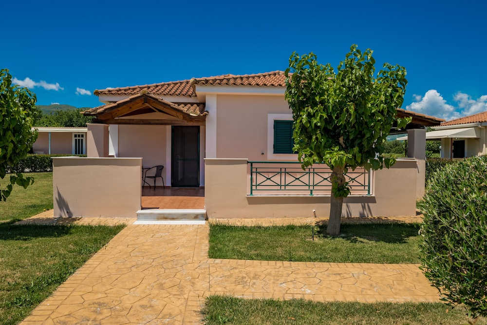 Giannoulis Village