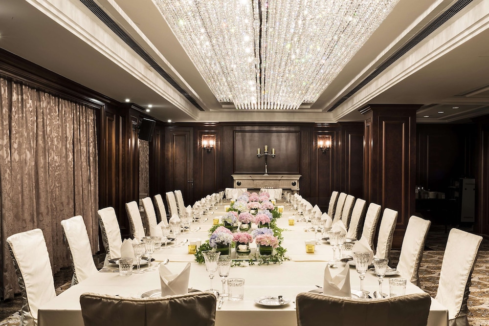 Fairmont Peace Hotel on the Bund 93