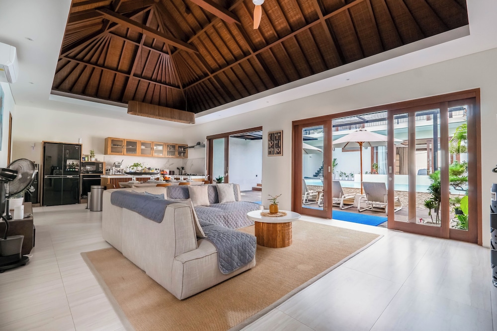 Hazel Villa Jimbaran
