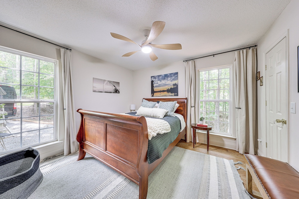 Fisher's Retreat Near Lake Thurmond: Tignall Home
