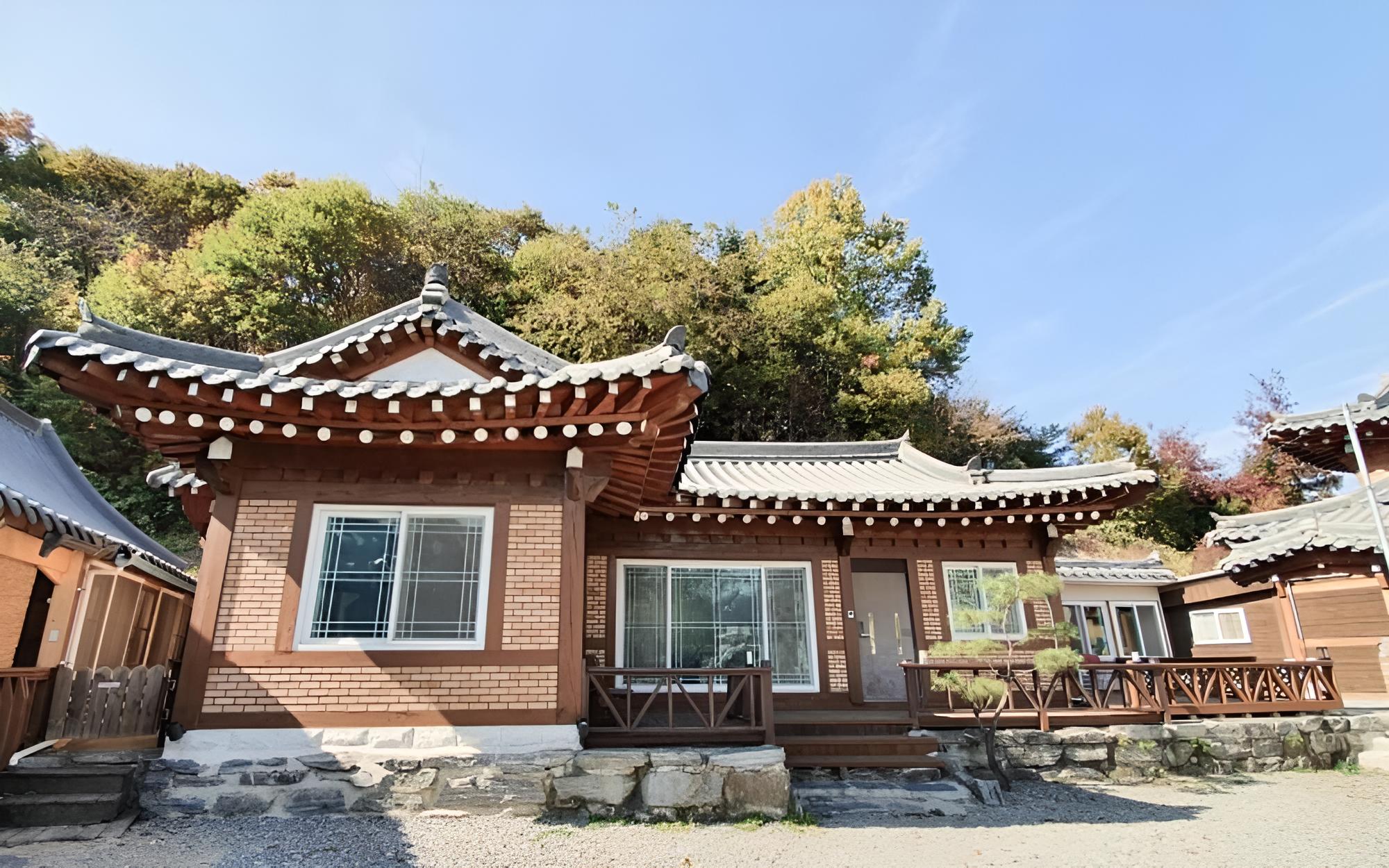 Yong Yejik Hanok Pension