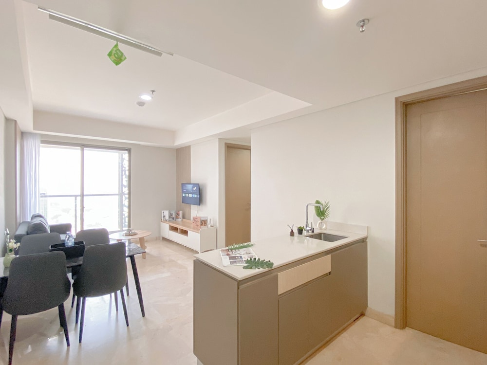 Fully Furnished and Elegant 2BR at Gold Coast Apartment PIK