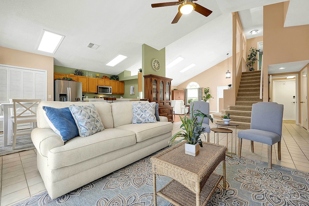 Near Disney & Universal: Family Retreat in Orlando