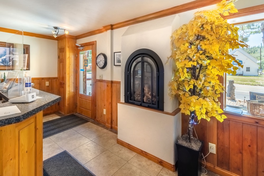 Canyon Motel - Property Image 22