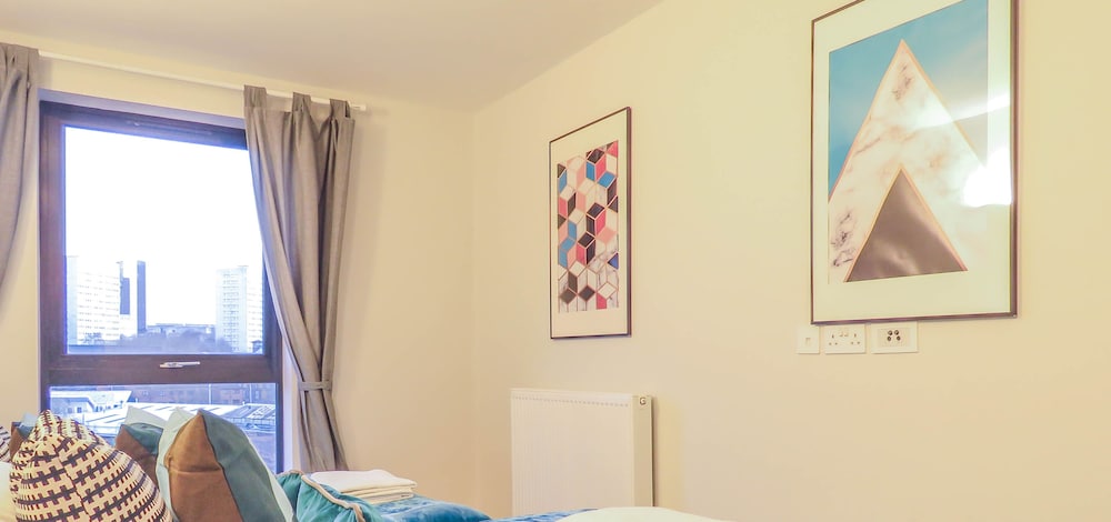 Tudors eSuites City Centre House view 2