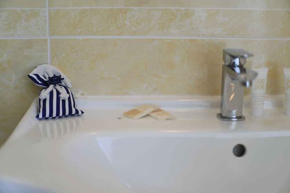 Riviera Luxury Rooms