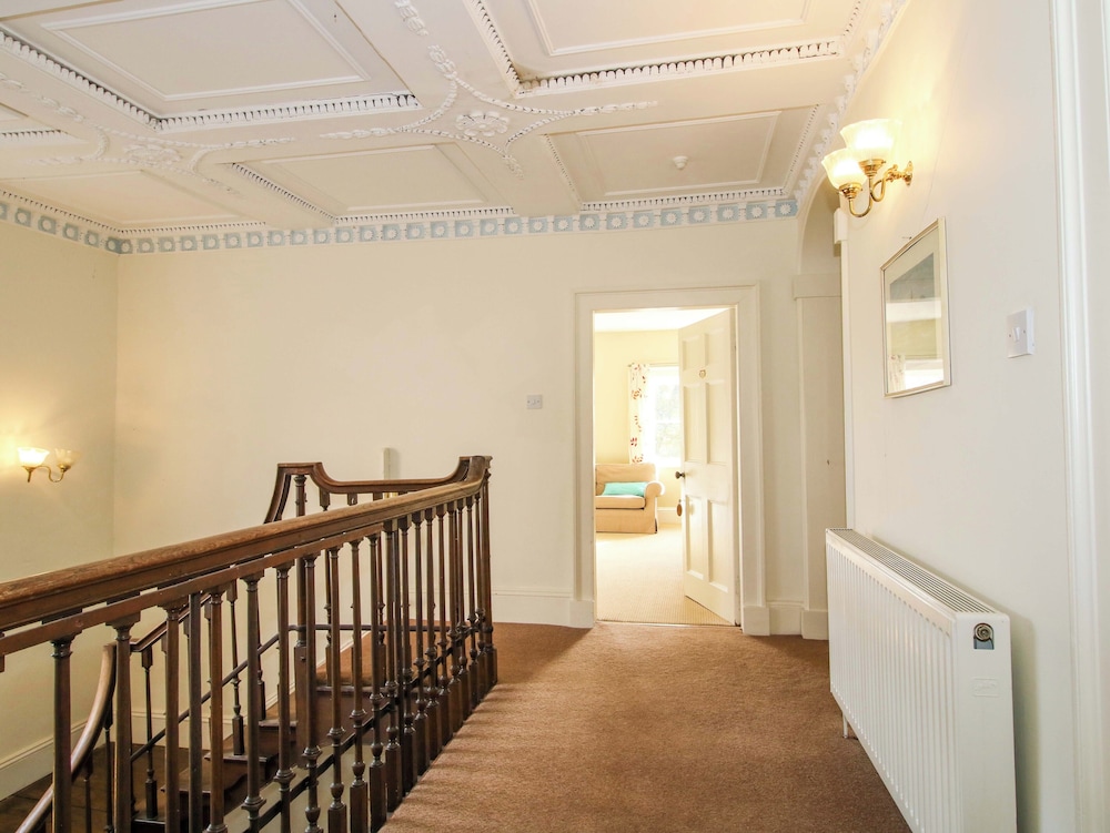 Caynham Court