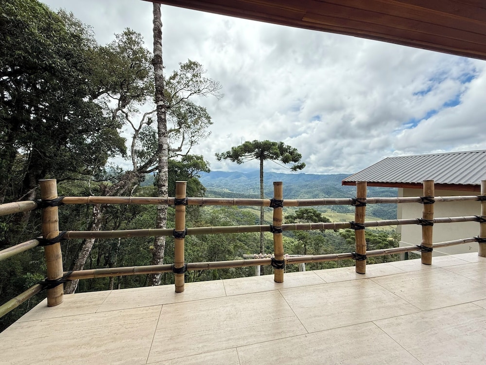 CHALÉS BELO MUNDO