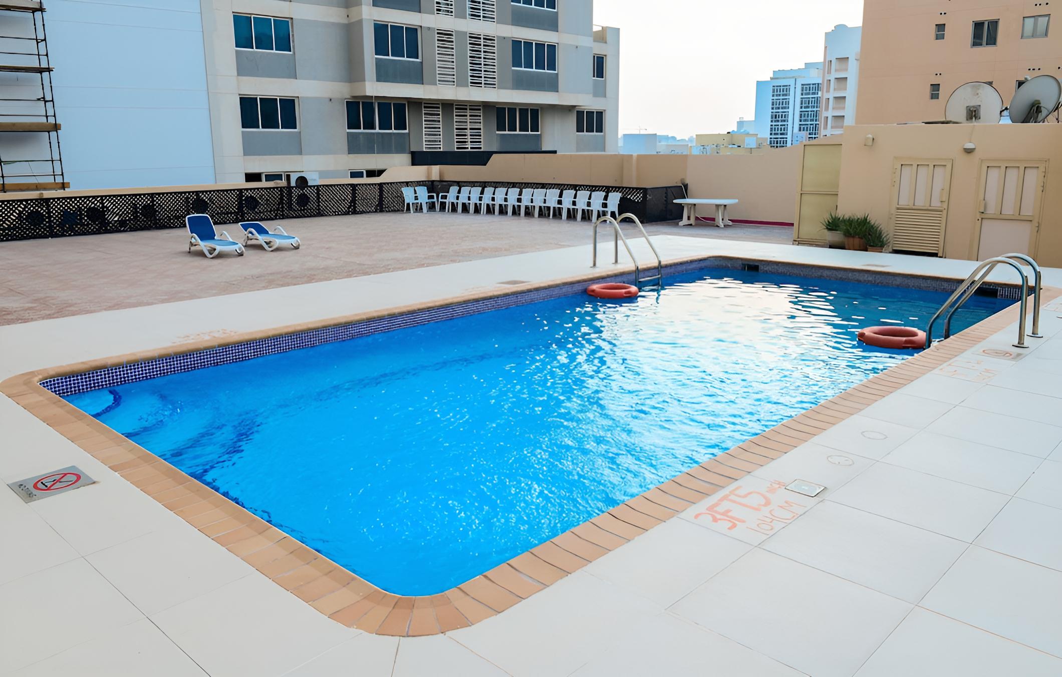 swimming pool