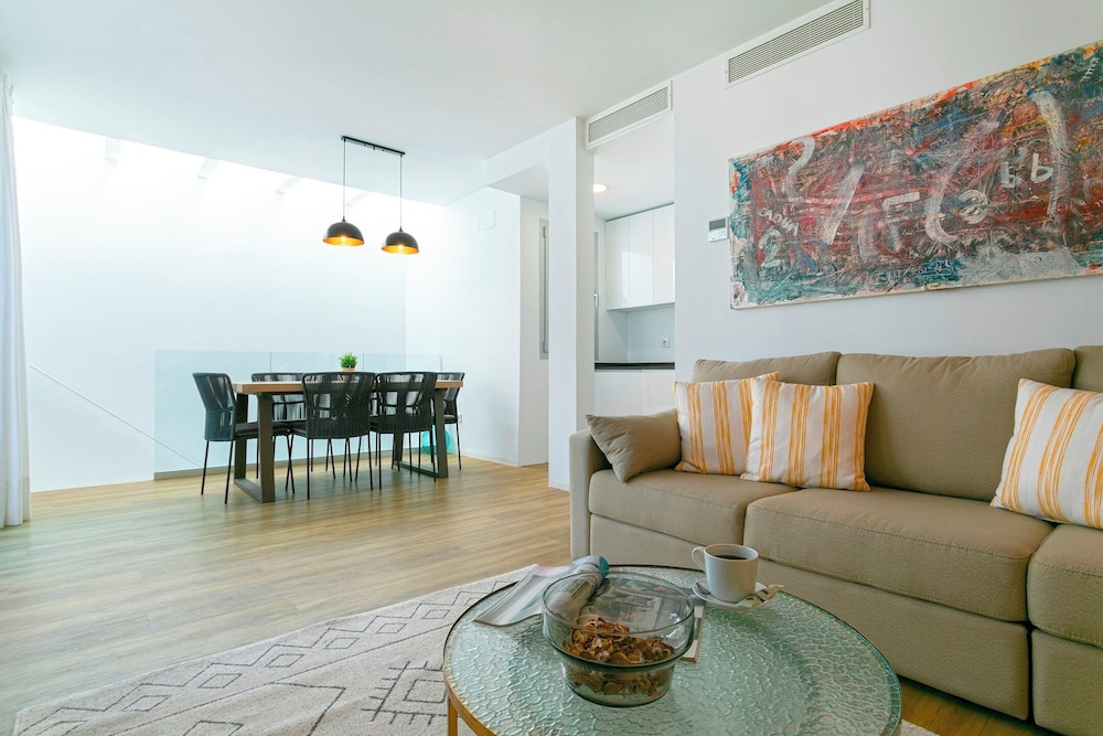 Duplex With Terrace in Sta Cruz. Santa Teresa Viii