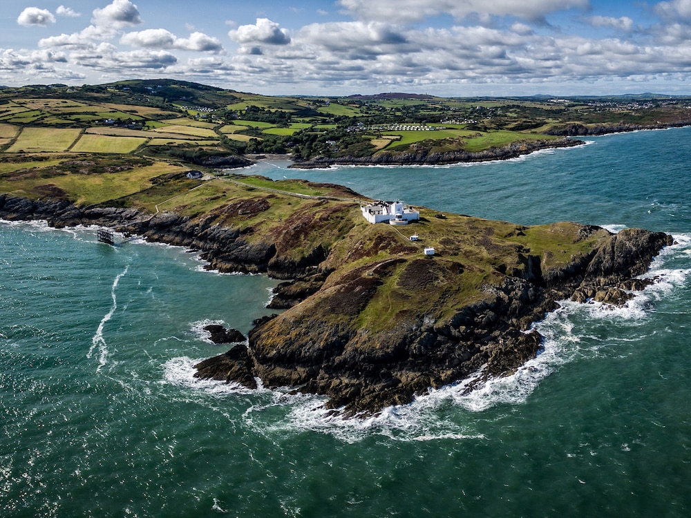 East Point Lynas Lighthouse Keeper's Cottage