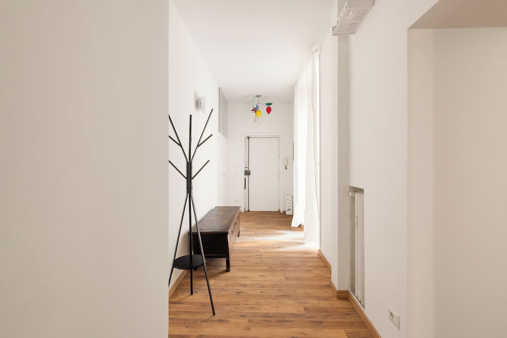 Vatican Beautiful 2Br Apartment With Terrace