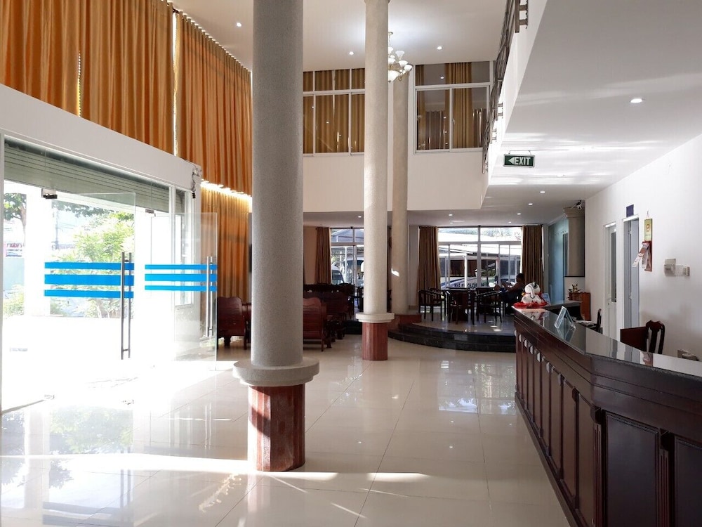 Nha Khach Con Dao