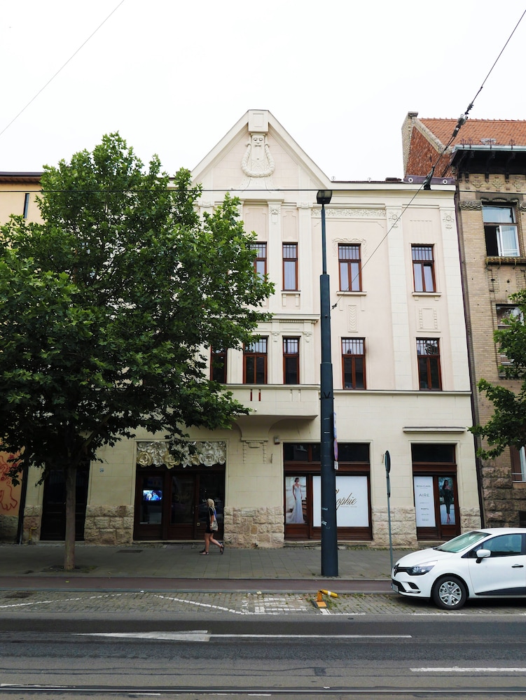 Choco Home & Hostel